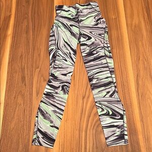 Lululemon Athletica Size 2 Active Leggings.